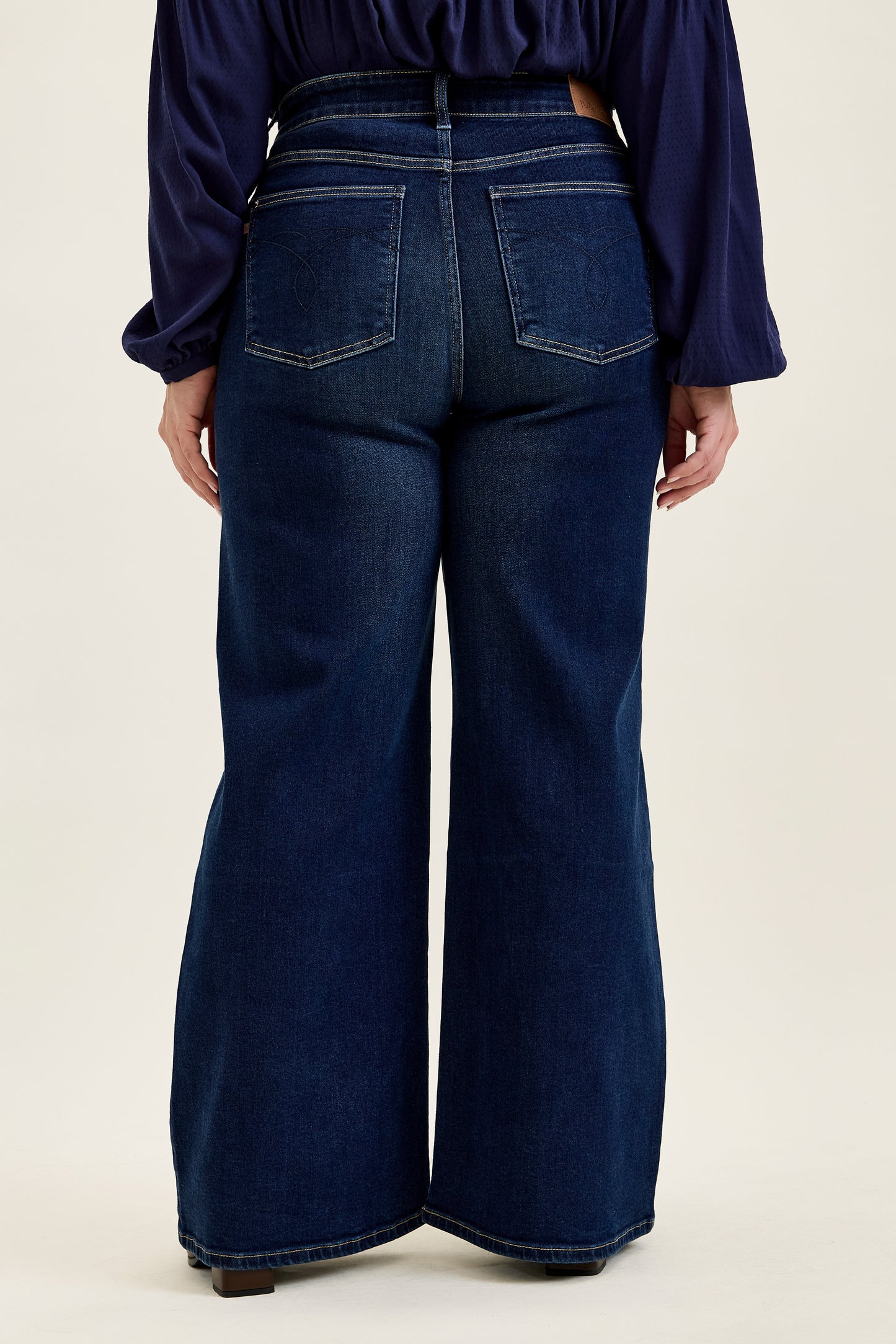 Judy Blue LUX Retro Wide Leg Dark Twilight Blue Jeans, high-waisted, modern retro style. Available in sizes 0-22.