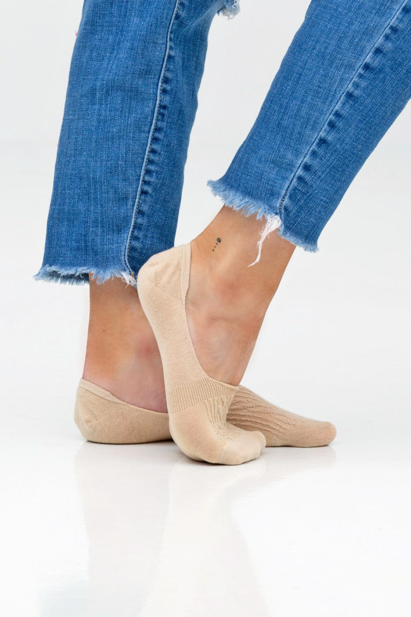 No Slip Sneaker Socks - Cable Knit; features cable knit design; available in sizes S, M, L.