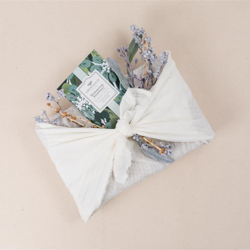 Shimmering Snowberry Large Sachet