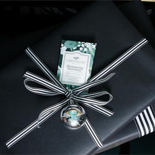 Shimmering Snowberry Small Sachet