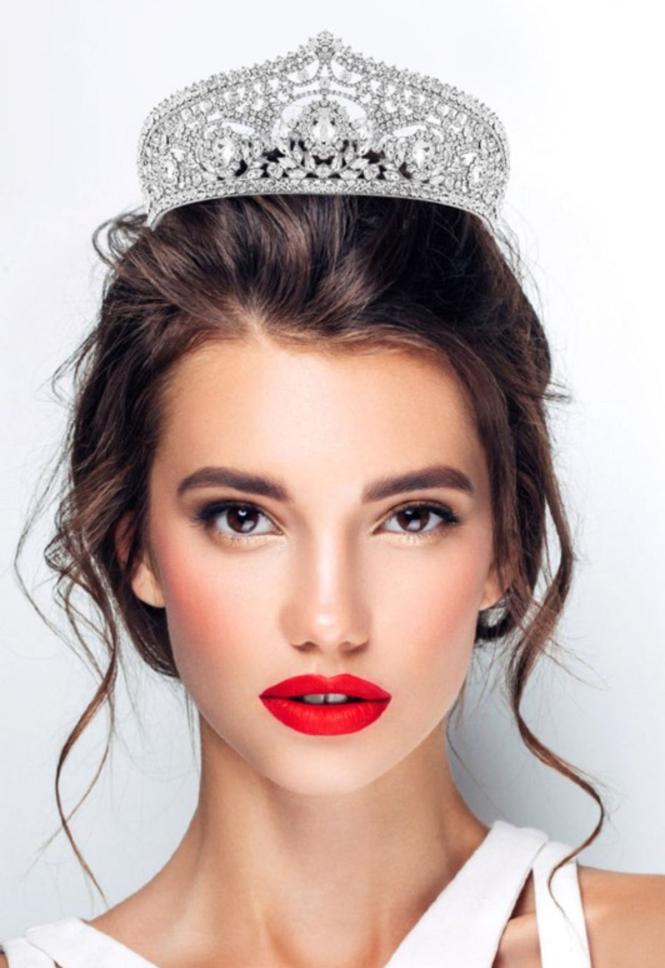 Teardrop Stone Cluster Intricate Crown