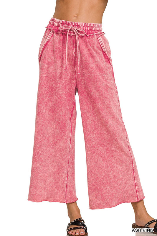 Ash Pink Washed French Terry Palazzo Pants with pockets, comes in sizes Small through XLarge. WASHED FRENCH TERRY PALAZZO WITH POCKETS
- DRAWSTRING BAND WAIST
- POCKETS
- RAW HEM