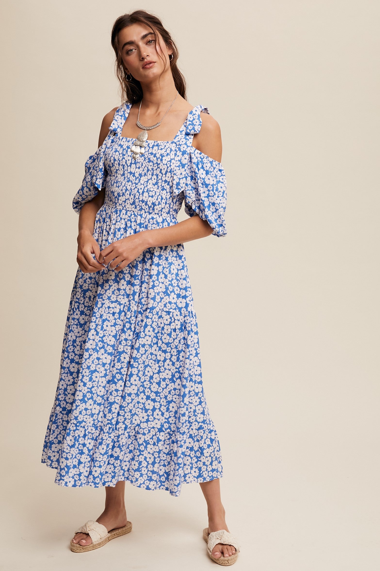 Off-Shoulder Tie & Puff Sleeve Smocked Maxi Dress – Everlee Jane