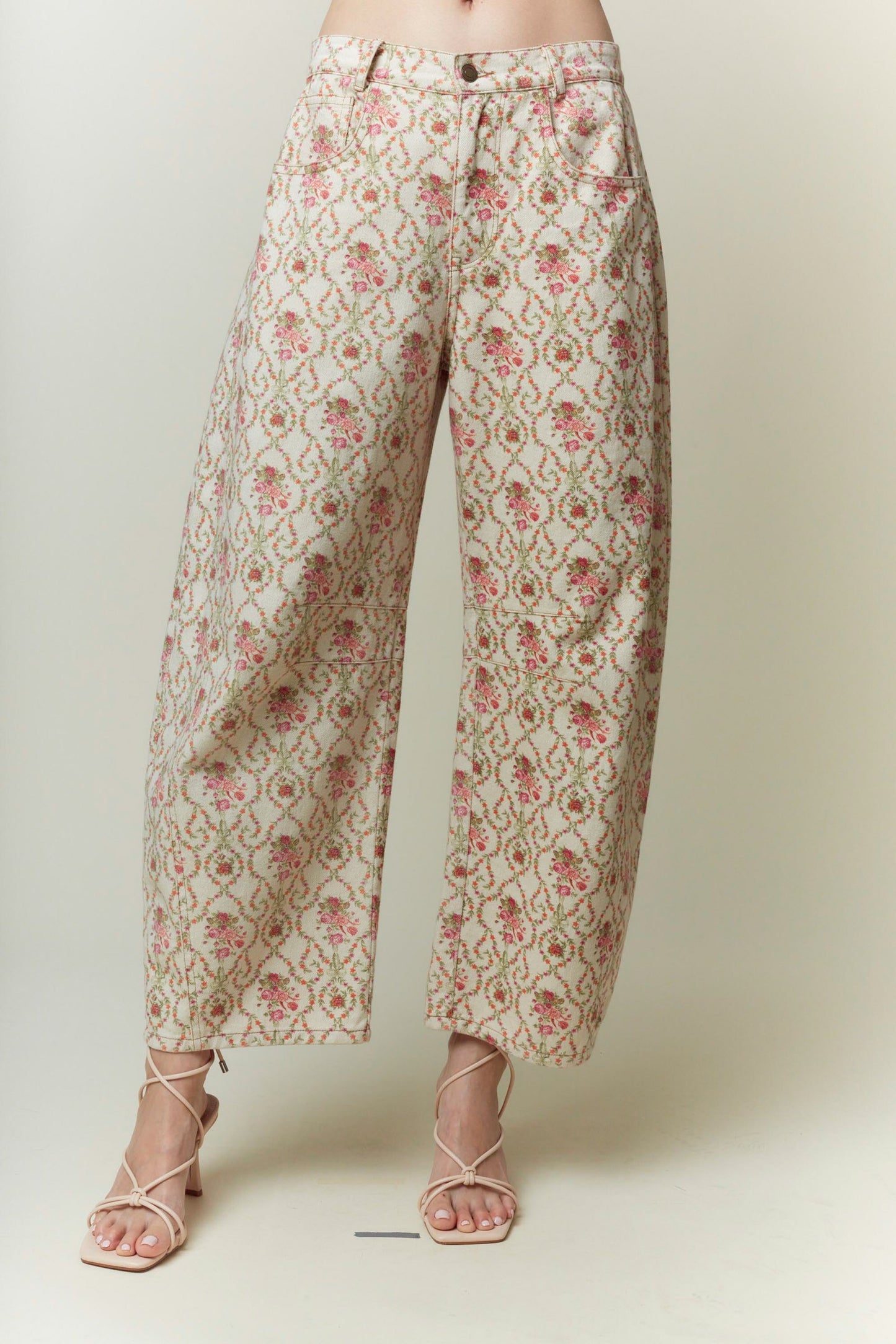 Jacquard Floral Printed Barrel Jeans in pink and gold floral pattern. Available in sizes 24-32.