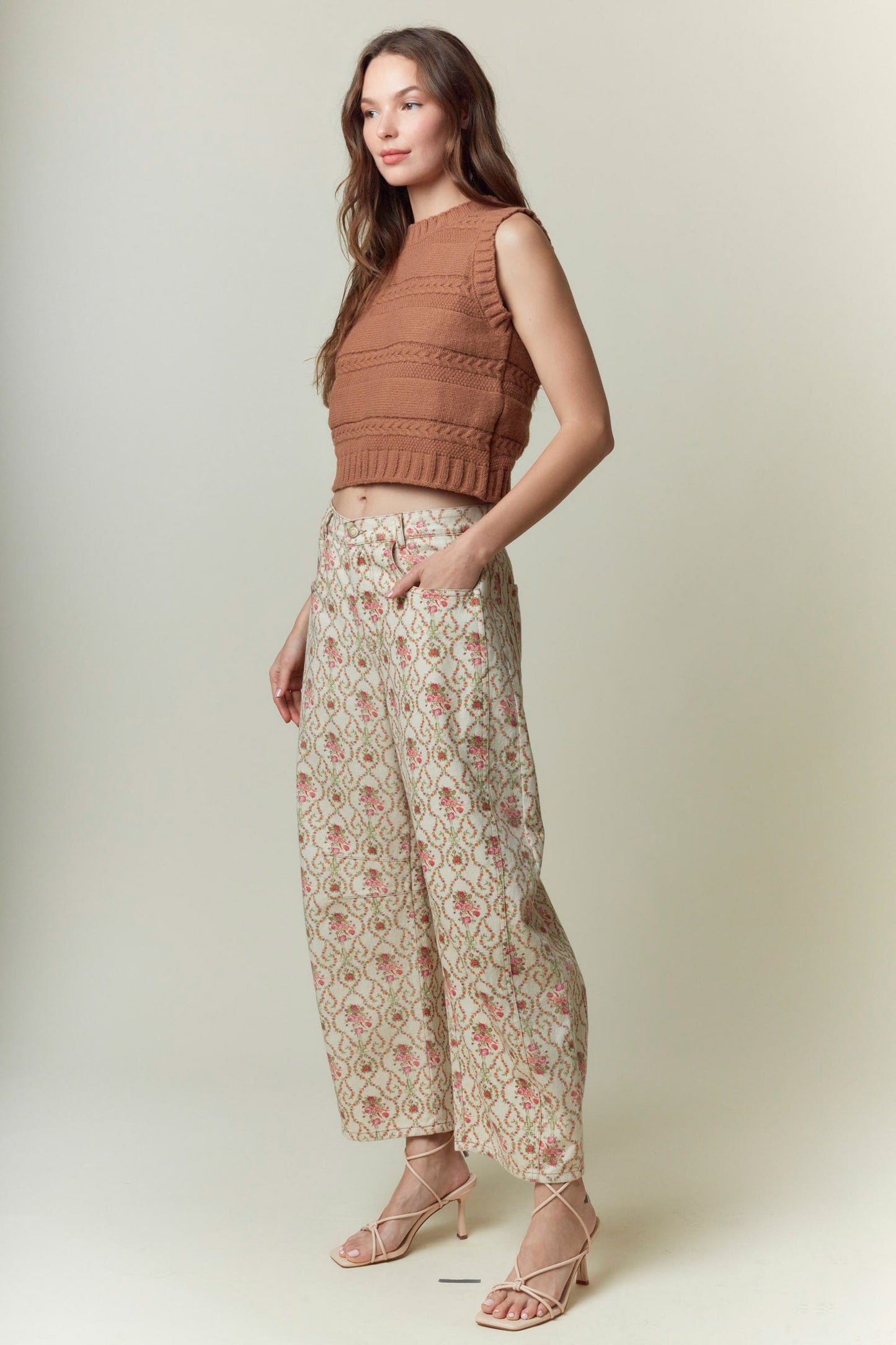 Jacquard Floral Printed Barrel Jeans with wide-leg floral design; available in sizes XS–XL.