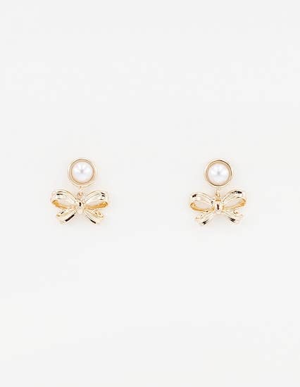 Tily Gold Pearl Earrings