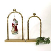 Arched Metal Ornament Gold Display