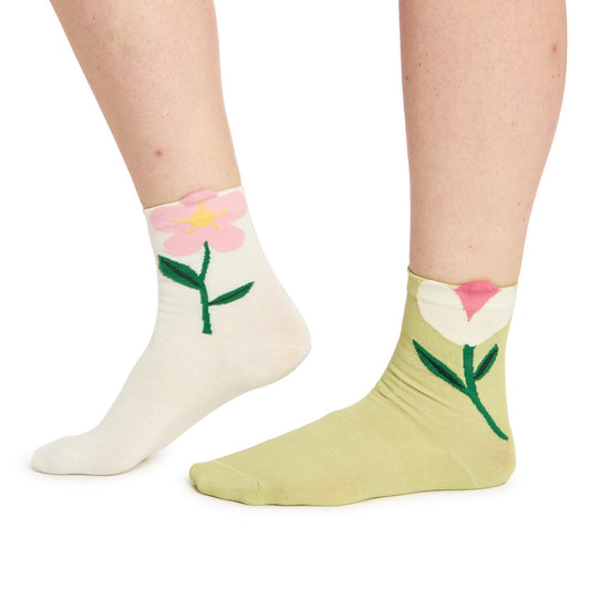 Cotton Flower Motif Socks: white with pink flower, green with white flower near ankle. Available in sizes S, M, L.