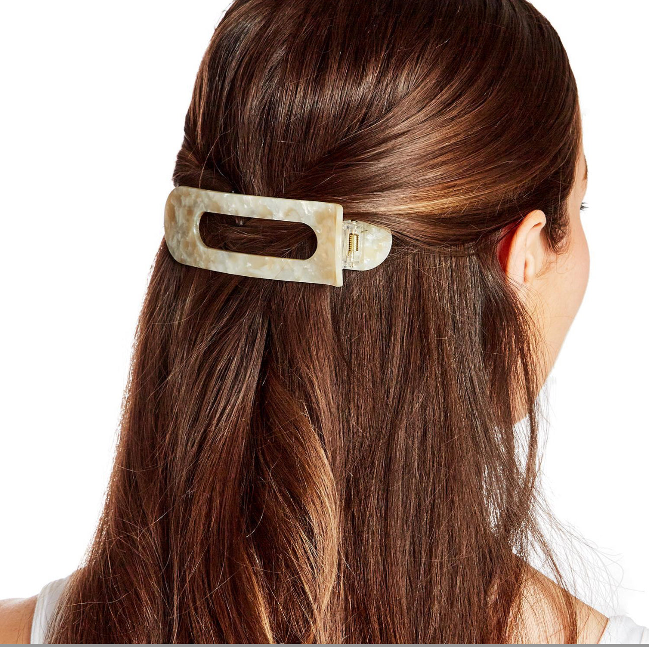 Oversized Claw Clip made of off-white marbled acetate. Sizes available: One Size.