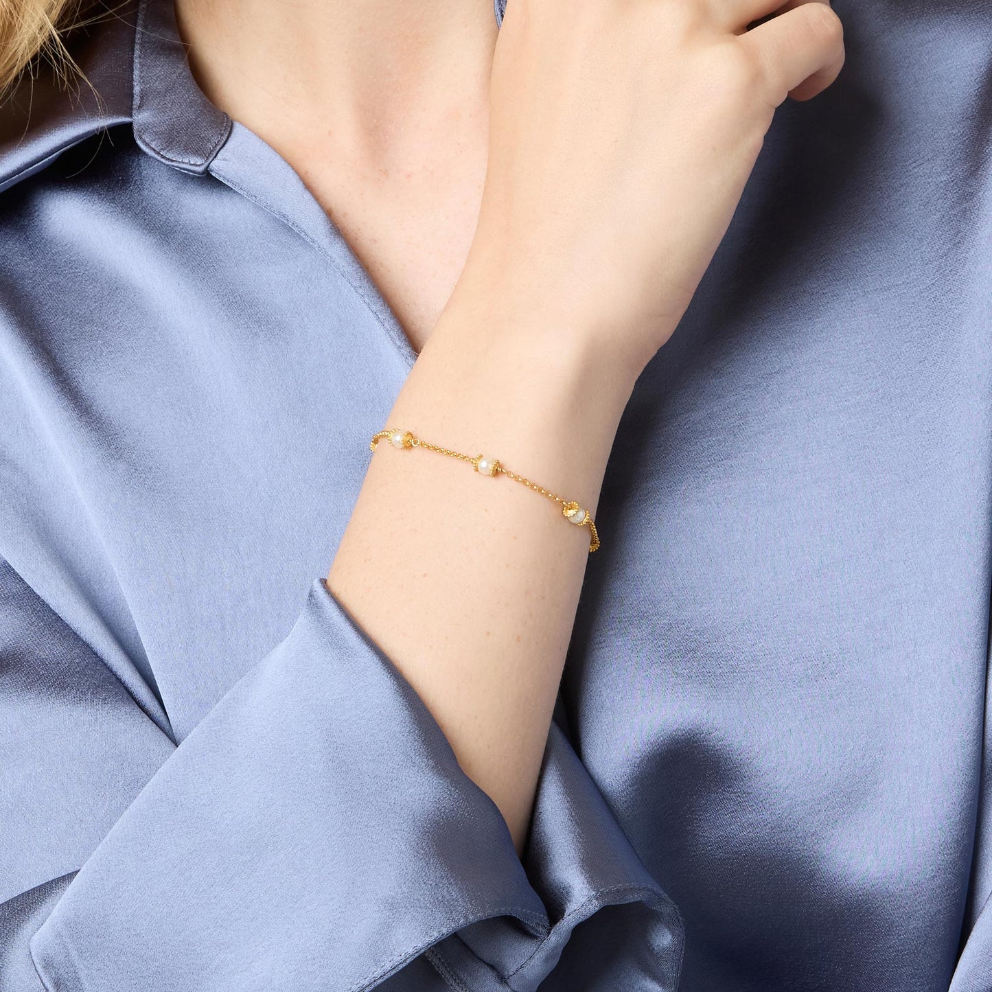 Hydra Delicate Bracelet - Pearl, with dainty pearls and adjustable closure; available in 6″, 7″, and 8″ sizes.