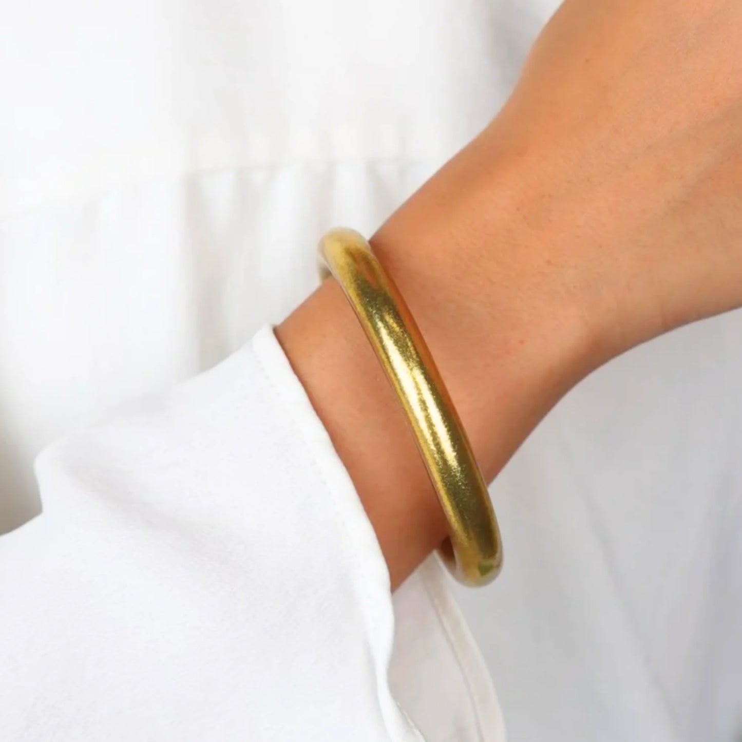 Aura Tzubble All Weather Bangle - Serenity Prayer, shiny handcrafted gold bangle, available in multiple sizes.