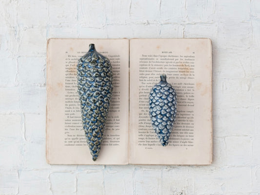 Stoneware Pinecones Blue