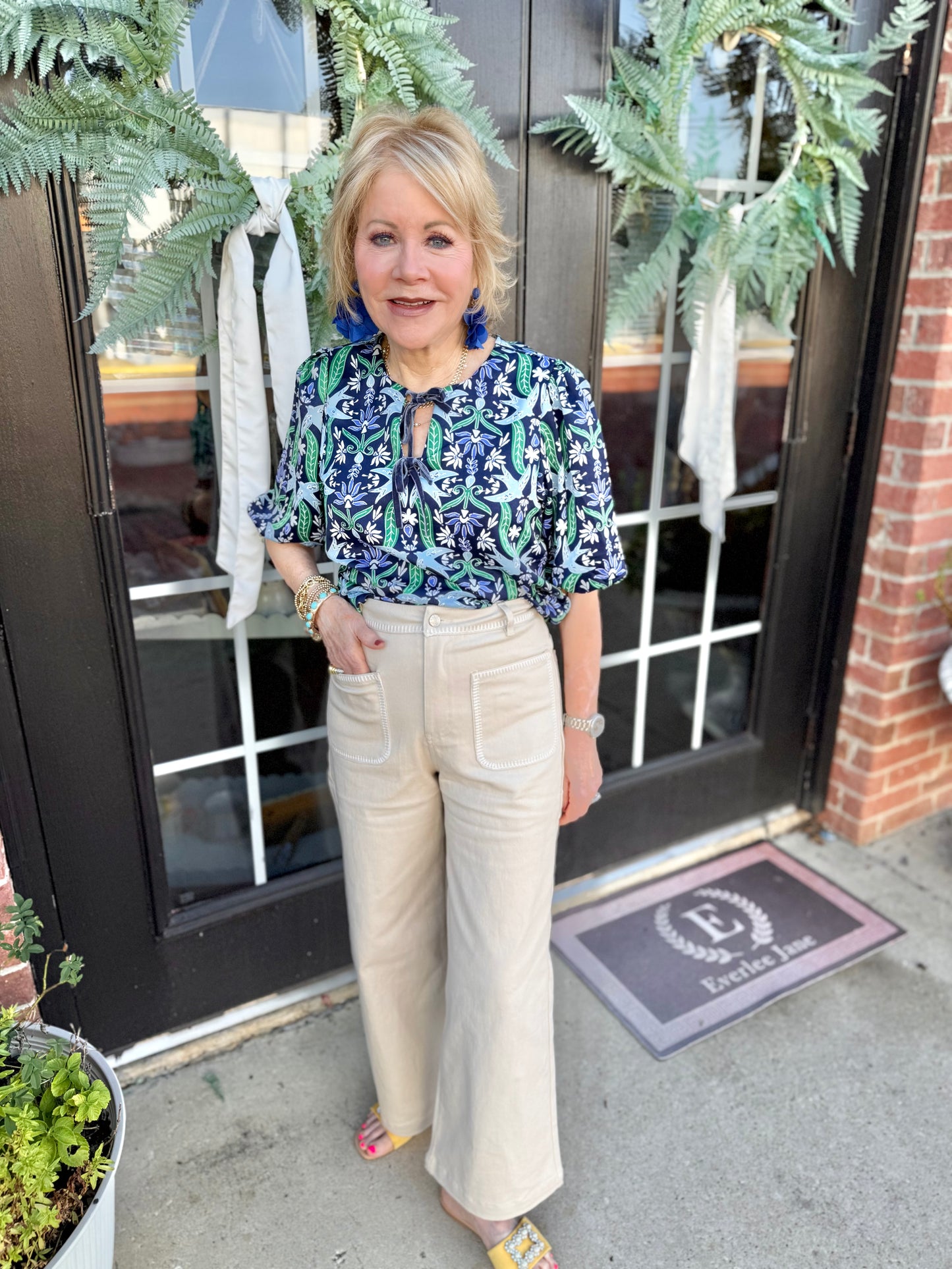 Ecru Cream Stitched Wide Leg Jeans