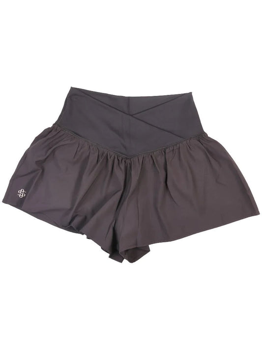 Get ready to make a statement with Simply Southern Classic Crossover Shorts! These super comfortable and stylish shorts are perfect for any casual outing. They are black, which a 3 inch gathering around the waist