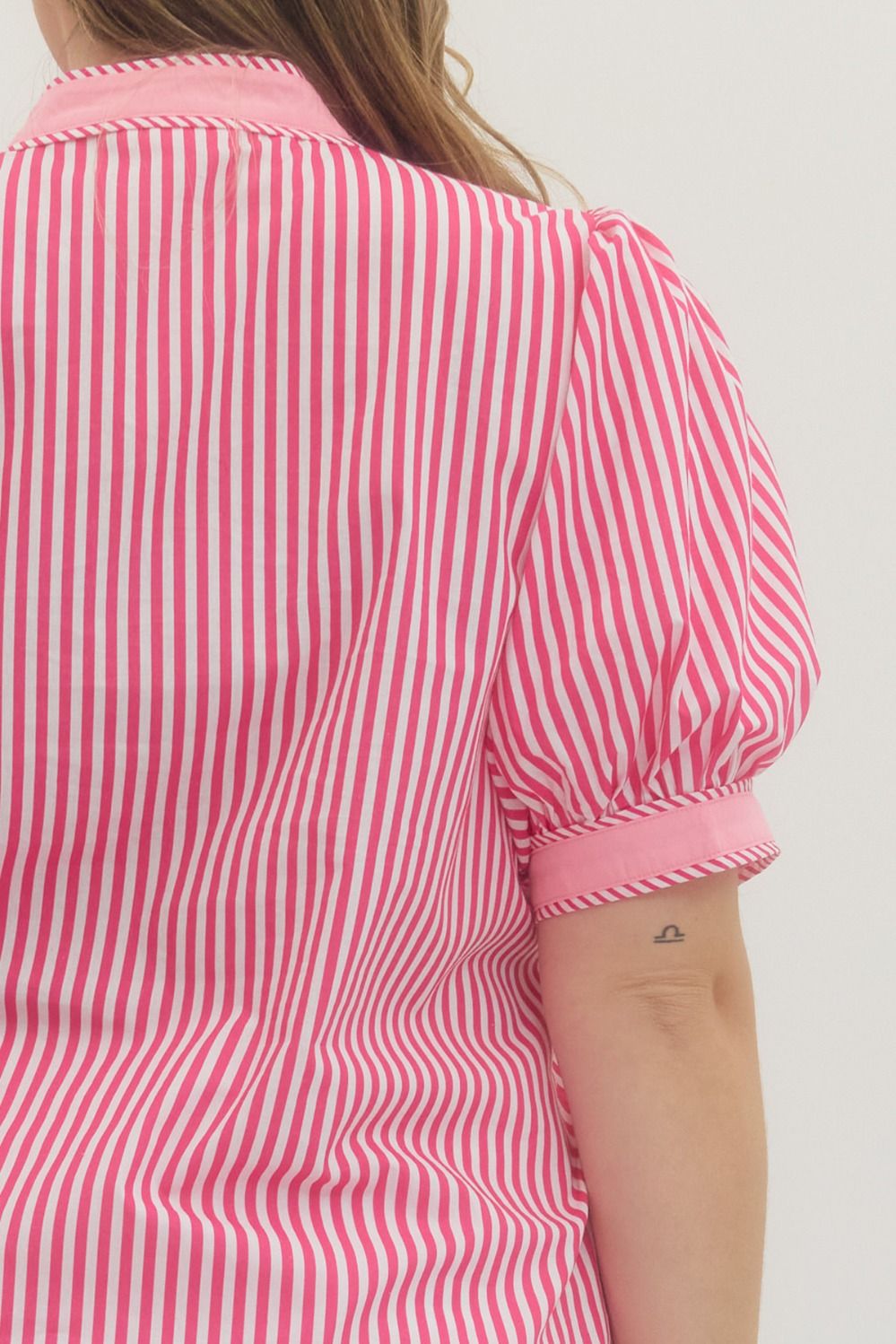 Hot Pink Stripe Print Contrast Top, plus size, puff sleeves, pink and white vertical stripes. Available in sizes 1X-4X.