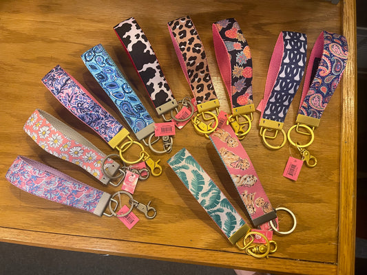 Simply Southern Key Fobs 0122 with gold hardware, in florals, animal prints, paisley, and geometric designs. Sizes: One size.