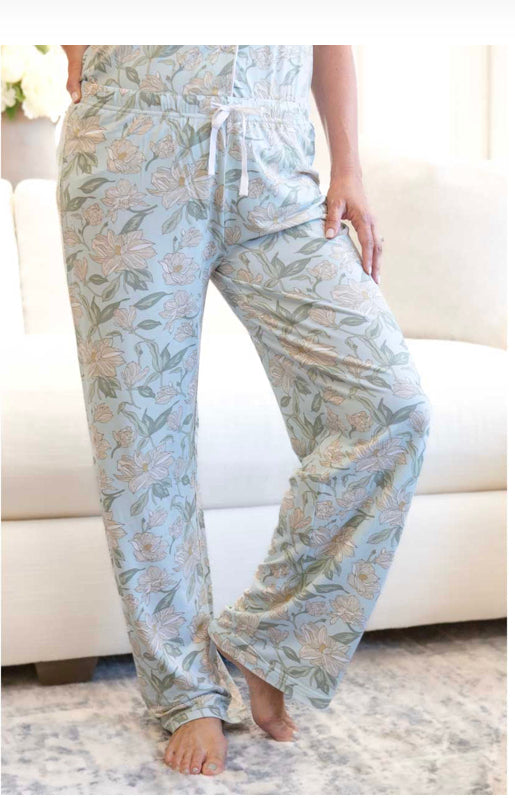 Magnolia Sleep Pants are relaxed and comfortable. Available in a variety of sizes from XS to XL.