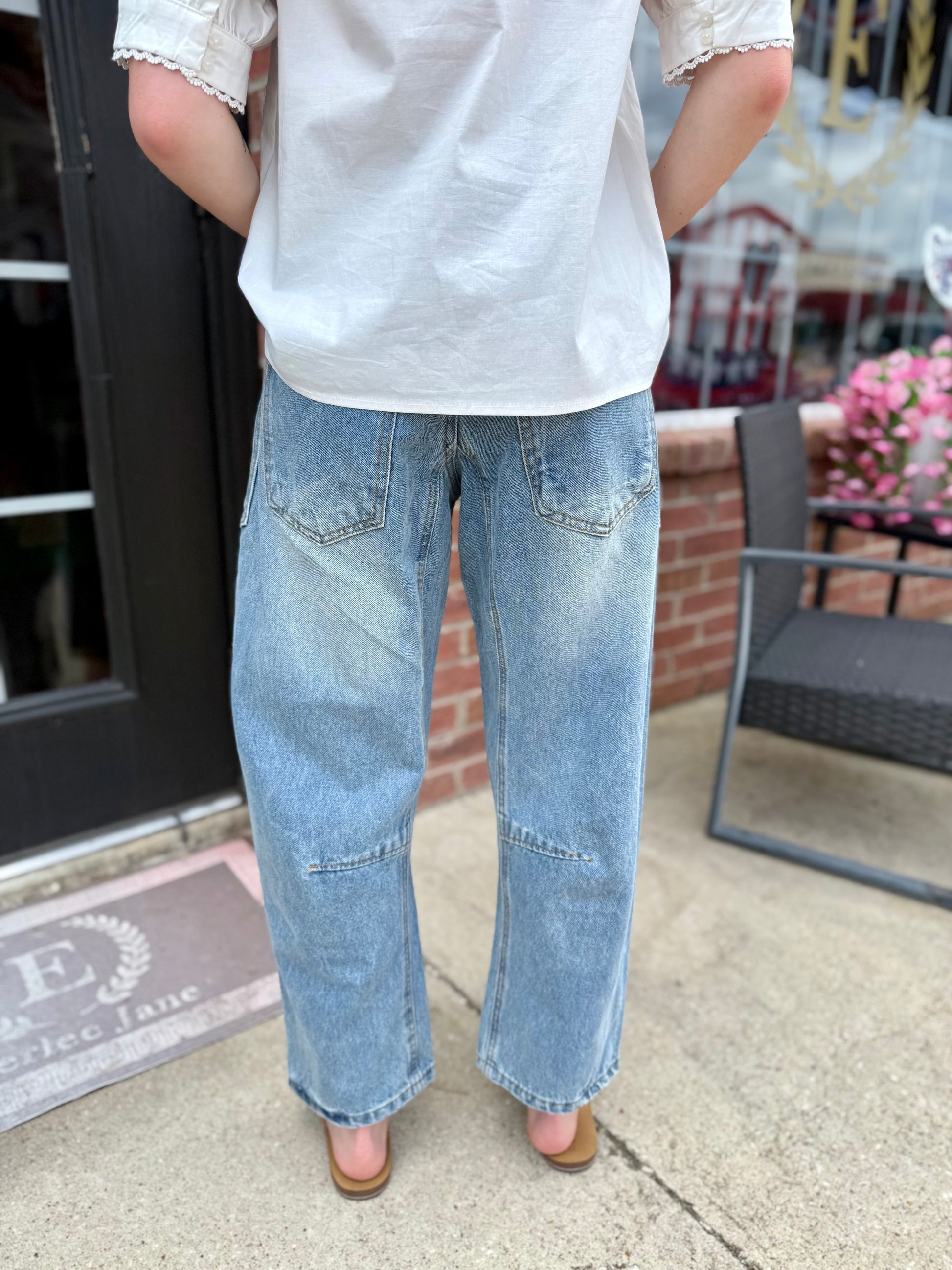 Mineral washed patchwork jeans in vintage wash. Available sizes: XS-XL.