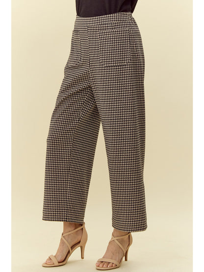 High-Waisted, Cropped Houndstooth Check Wide Leg Pants in black-and-white houndstooth print. Sizes: XS, S, M, L.
