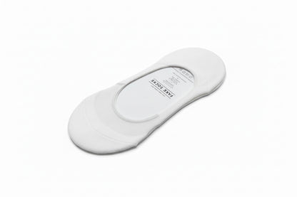 White low-cut Fake Sock with breathable mesh, double silicone pad, and inside sole label. Available in sizes S, M, L.