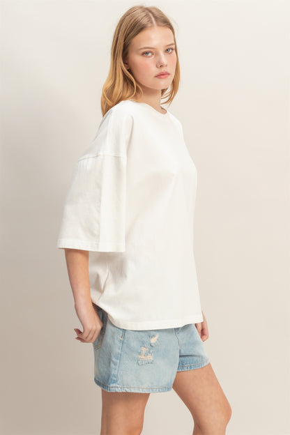 Washed Oversized Crew Neck Top, available in sizes XS–XL. Relaxed fit, crew neckline.