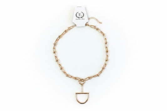 Horse Bit Chainlink Necklace with rectangular links and a signature D-shaped pendant, inspired by classic Horse Bit design. Available in multiple sizes.