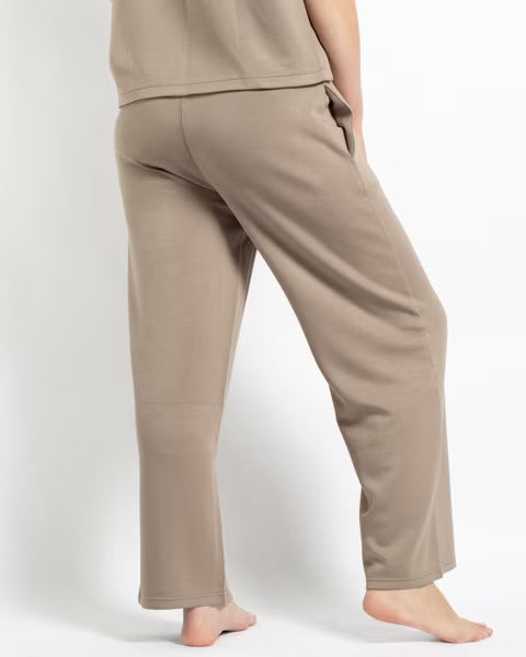 Back view of mocha Taylor Pants with baggy straight-leg fit and drawstring waistband. Available in all sizes.