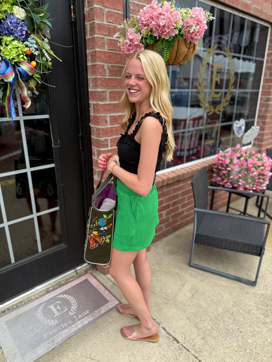 Solid Green Skort, available in sizes XS–XL. Simple design with a clean silhouette.