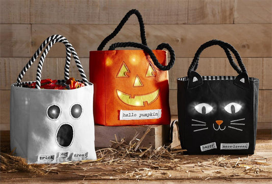 Light-Up Halloween Treat Bags