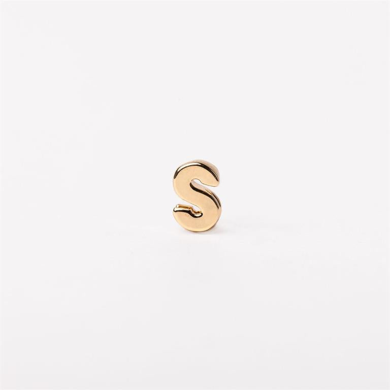 Small gold metallic letter "S" charm; available in multiple sizes. Customizable for necklaces.