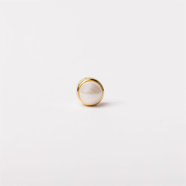 Single round white pearl set in a simple gold bezel. The Luxe Charm Necklace Bar. Available in multiple sizes.