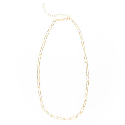 The Luxe Clip-On Charm Necklace Bar includes an 18K gold-plated rectangular link chain with an adjustable clasp. Available in sizes ranging from 16 to 20 inches.
