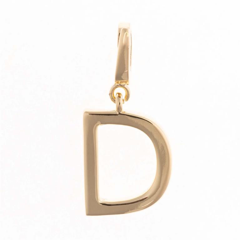 18K gold-plated uppercase "D" pendant with small loop, clip-on charm. Available in multiple sizes.