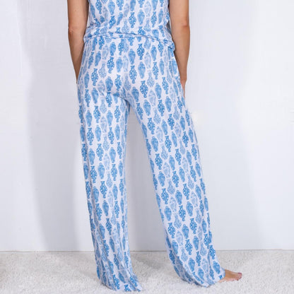 Claire Sleep Pants in light blue and white pattern. Available sizes: S, M, L, XL.
