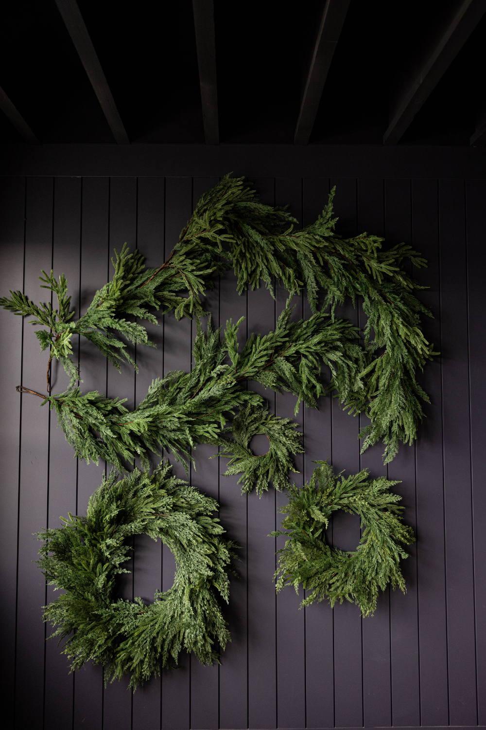 Norfolk & Cypress Mixed Real Touch Wreath - Thumbnail 3