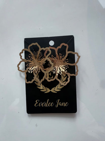 Charlotte Gold Flower Earrings with petal and stamen details. Available in S, M, L.