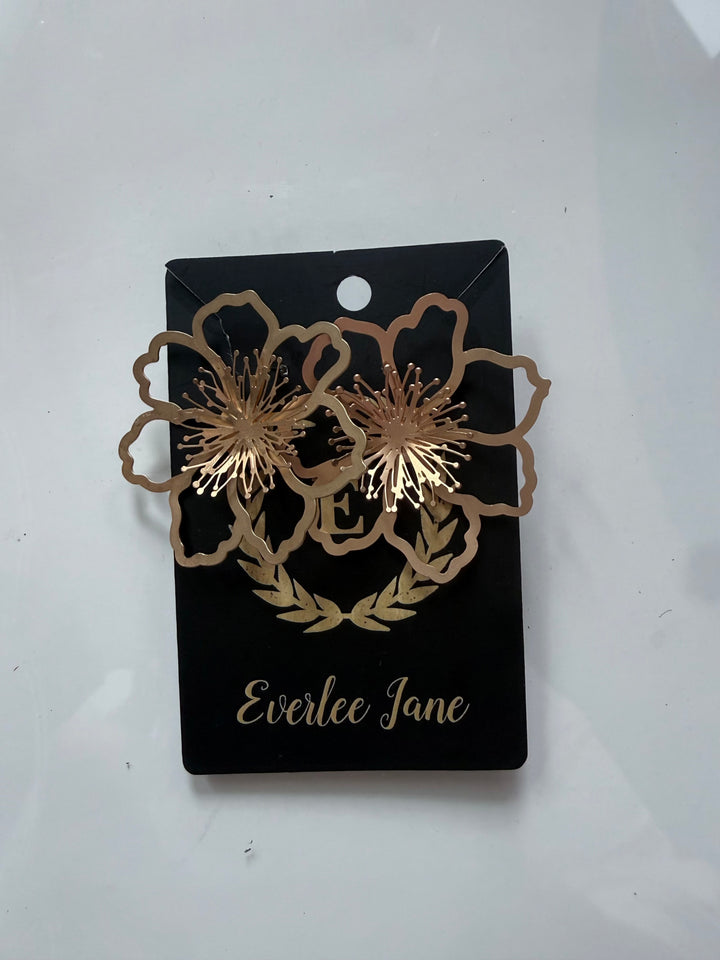 Charlotte Gold Flower Earrings with petal and stamen details. Available in S, M, L.