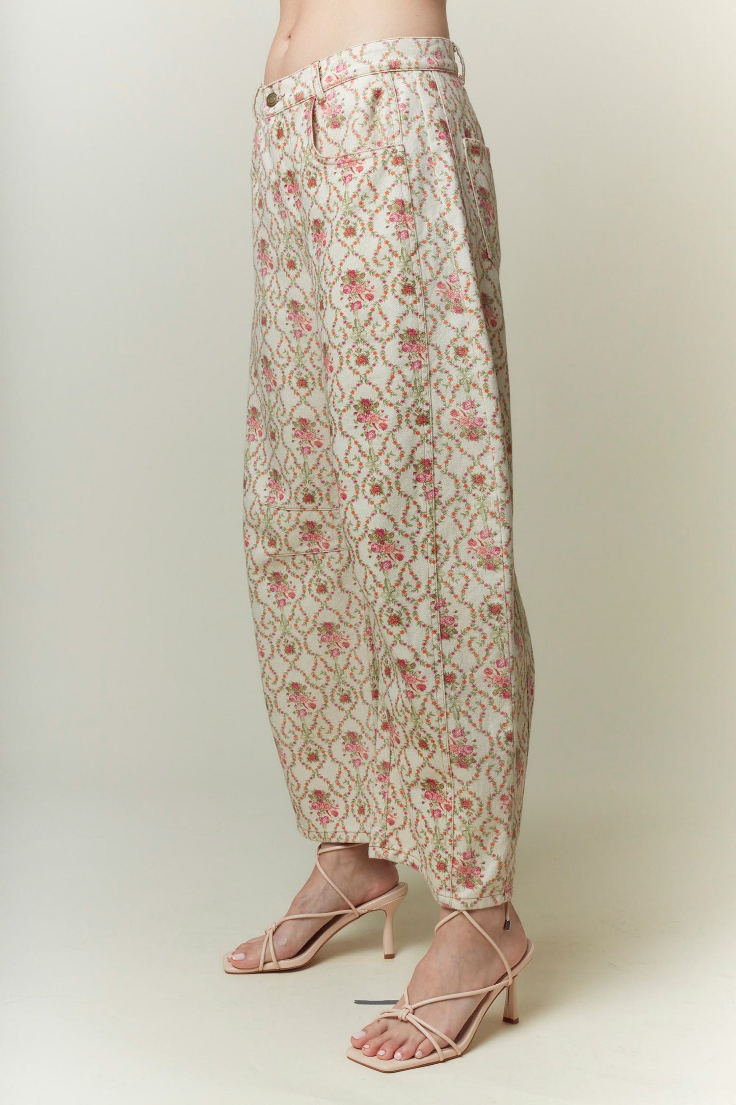 High-waisted, loose-fit Jacquard Floral Printed Barrel Jeans in pink and cream; available in sizes XS-XL.