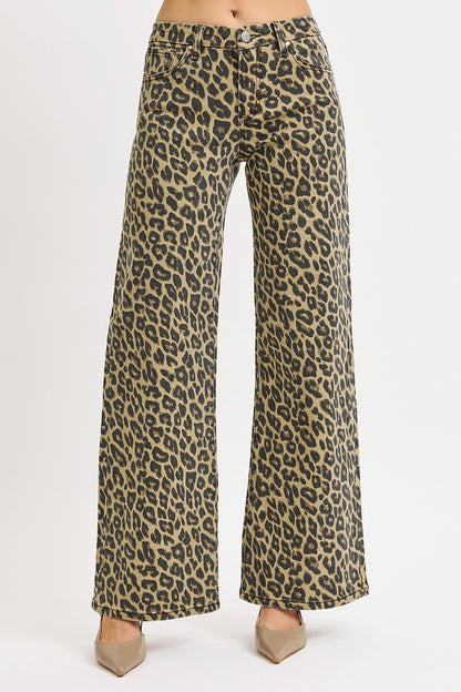 Risen MR Wide Leg Leopard Print Pants in regular and plus sizes. Wide leg fit, leopard print pattern.