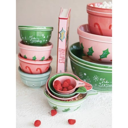 Holiday Measuring Cups Set Of 4