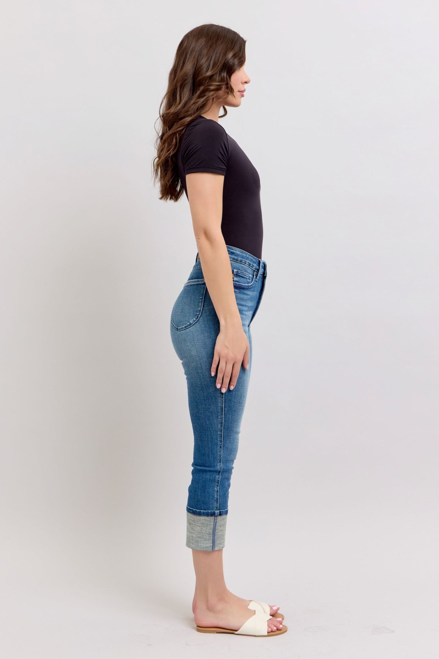 Judy Blue HW Tummy Control Back Shield Pockets & Cuff Capri jeans, available in sizes 0-20.