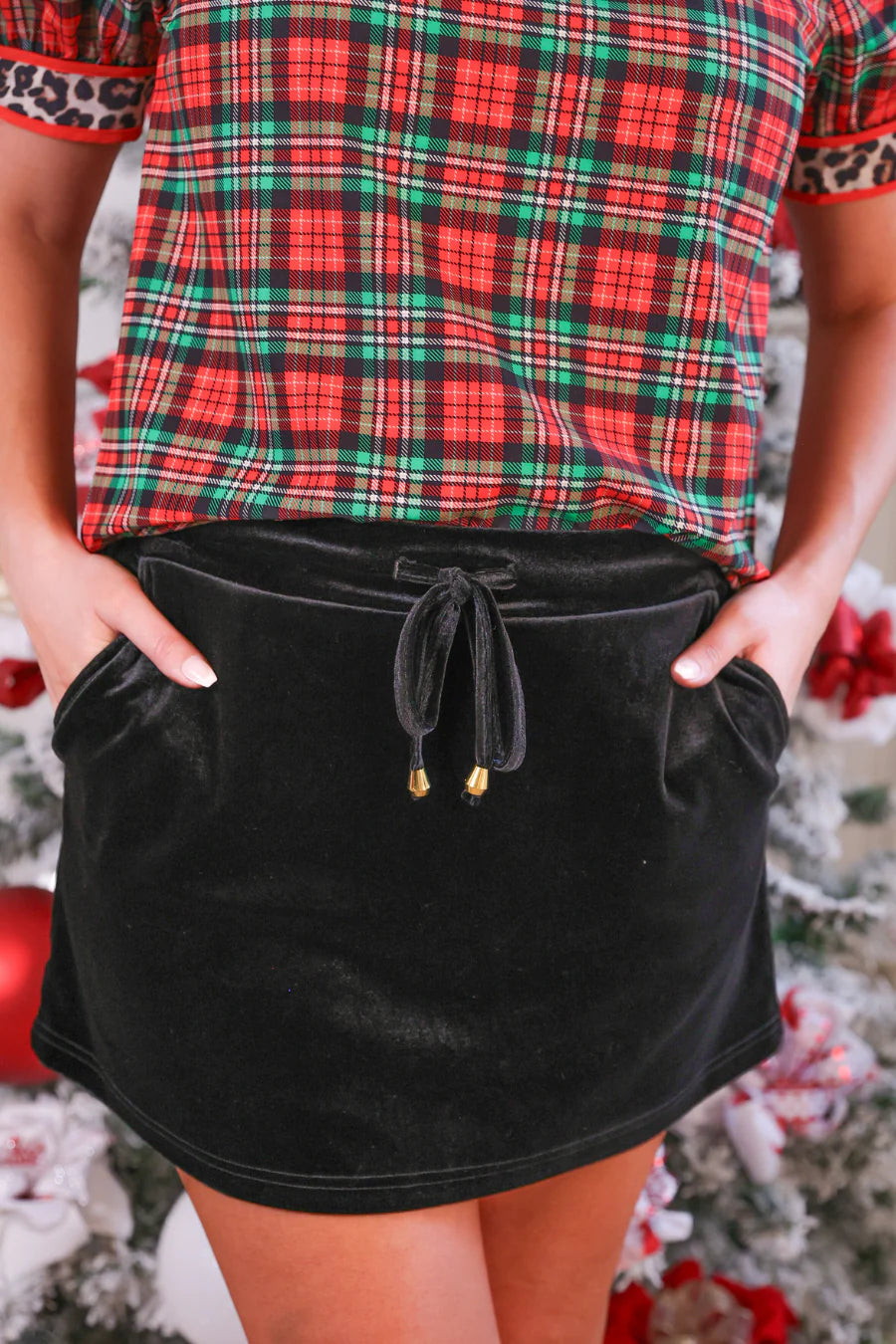 Velvet Hour Skort in black with pockets. Available in sizes XS–XL.