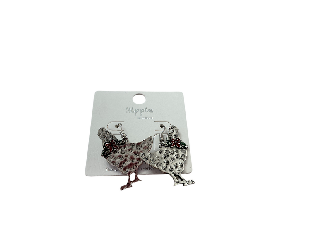 Silver chicken-shaped Christmas earrings with engraved details and neck bows. Available sizes: small, medium, large.