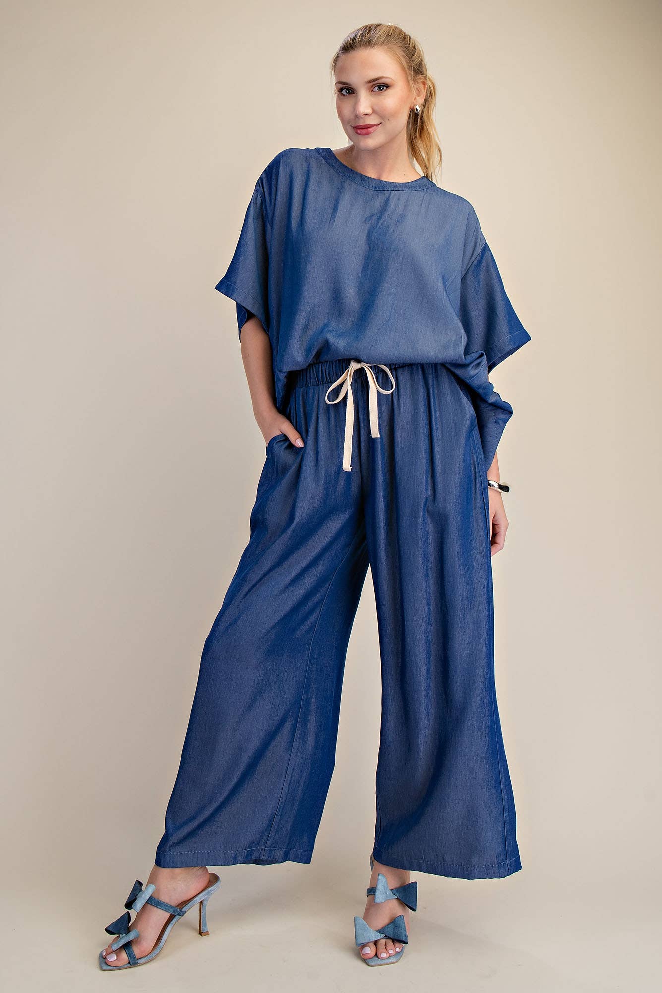 Indigo Elastic Band Drawstring Wide Pants, loose fit, wide legs, pockets, adjustable waist. Sizes: S-XL.