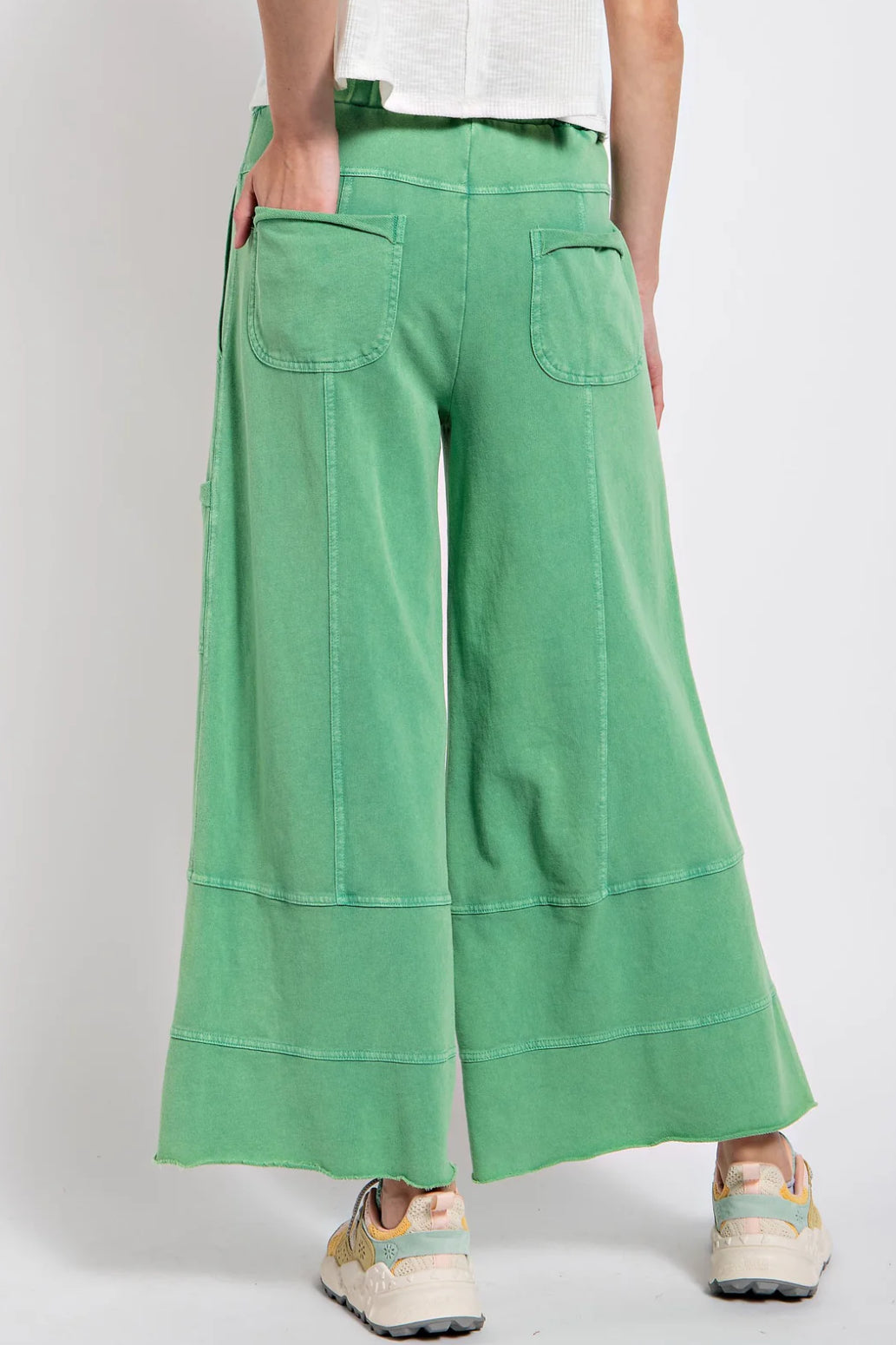 Evergreen Mineral Washed Terry Knit bottoms with patch pockets. Sizes available: XS, S, M, L, XL.