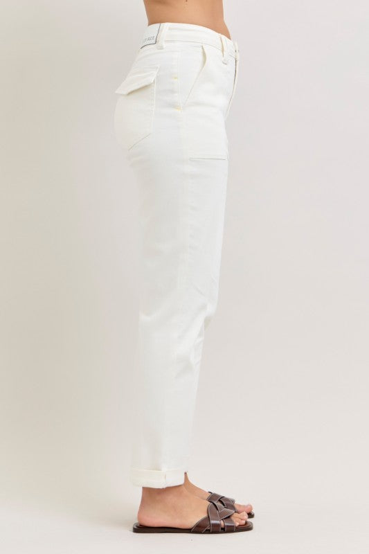 Judy Blue Aurora Weekender White Jeans with flap back pockets, rolled cuff. Available in sizes 0-24.