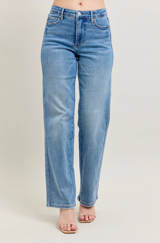 MR Petite Tummy Control Vintage Wash Straight jeans, available in sizes 2-16P.