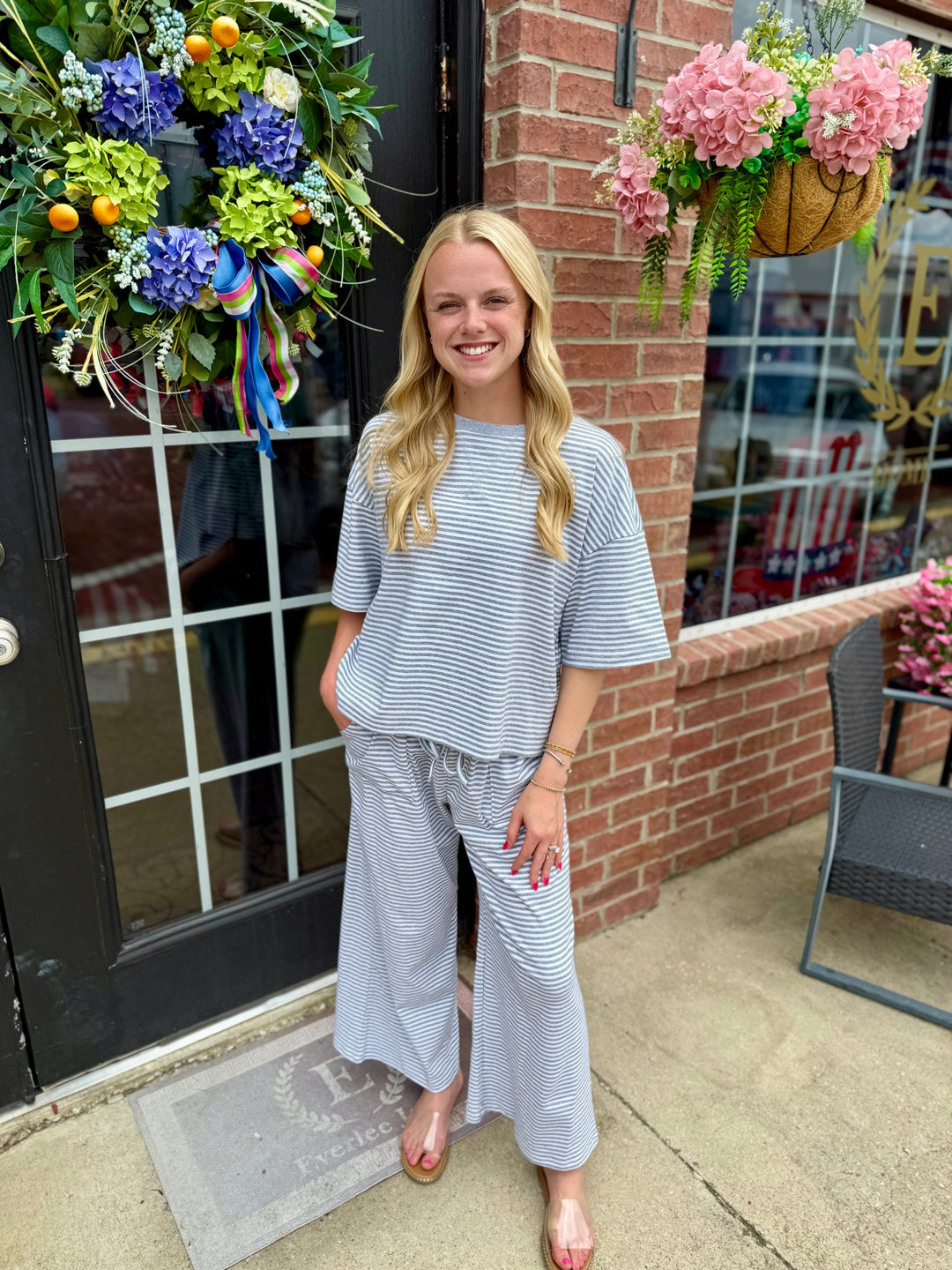 Striped Knit Top and Pants Set with loose fit and wide leg pants. Available in sizes XS–XL. Effortless loungewear style.
