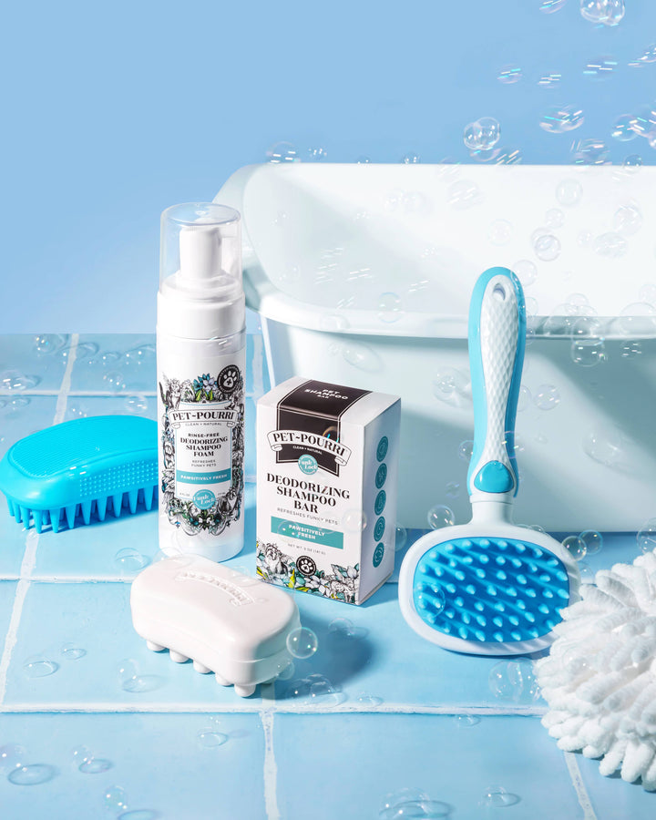 Pet~Pourri Pawsitively Fresh Rinse-Free Deodorizing Shampoo; available in 8oz, 16oz, and 32oz bottles.