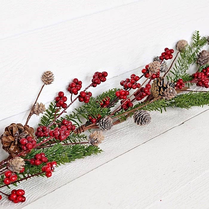 4ft Garland-Mix Pines w. Red Pepperberry and Pinecone